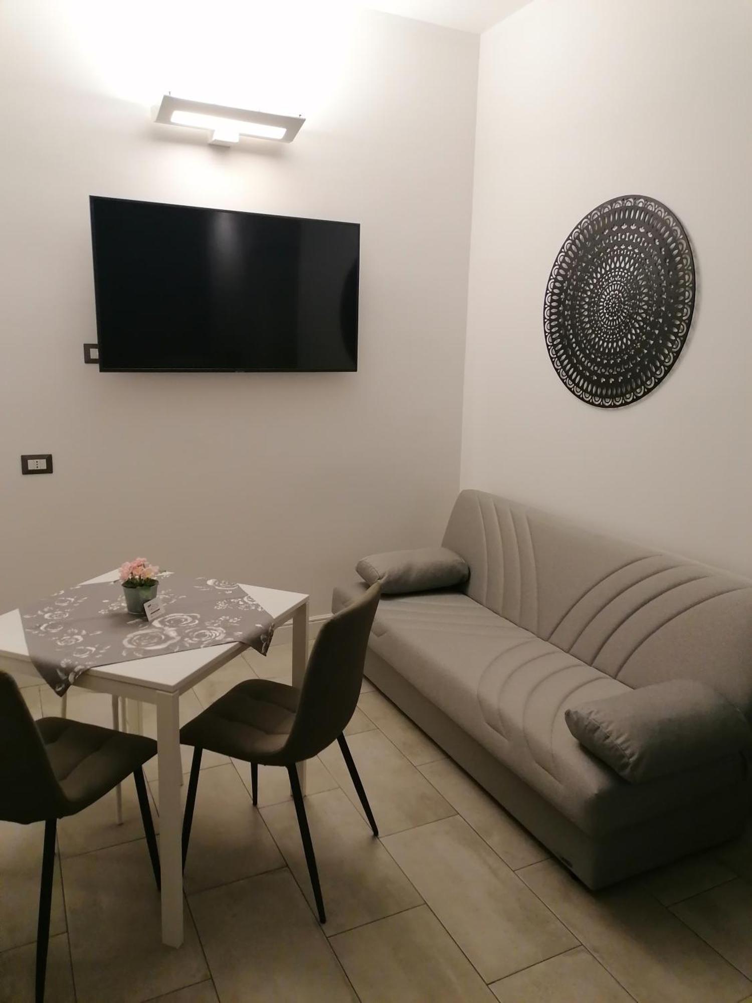 Residenza Tupini, S.Pietro Suites روما الغرفة الصورة